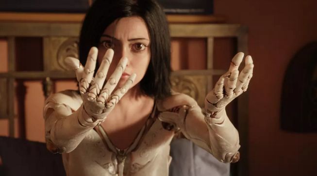 内地票房!《流浪地球》力压《阿丽塔:战斗天使