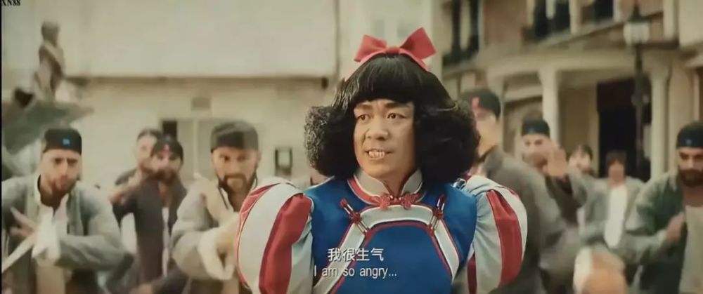 内地票房!《流浪地球》力压《阿丽塔:战斗天使