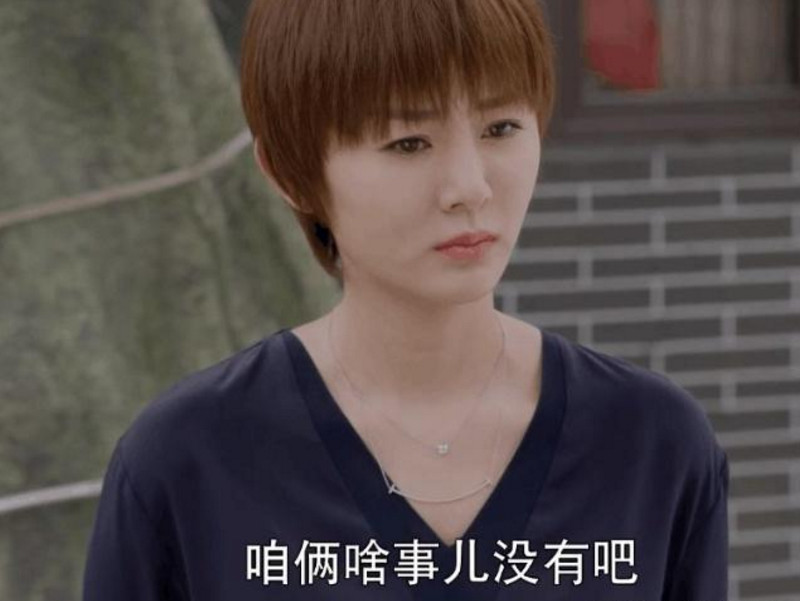 在《乡村爱情》中,还有一位演员离婚了,她就是小李秘书的扮演者周弋楠