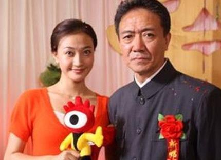 李幼斌再婚9年的三婚妻子,原来大家都认识,难怪这么