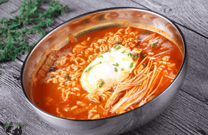 韩国人饮食健康,我当场笑出声,他们日常吃垃圾