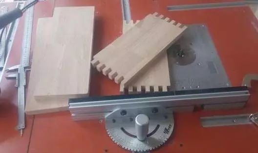 640