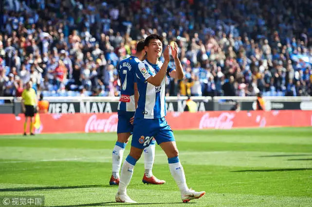 京媒:武磊在西甲的每次进步 都在书写中国球员