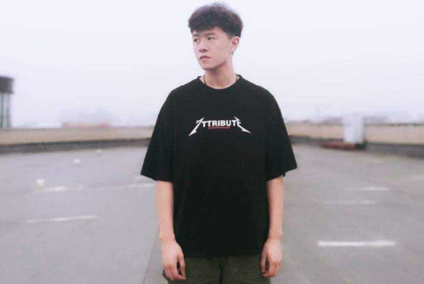 《出山》已经没人听了,现在00后都听这4首歌曲