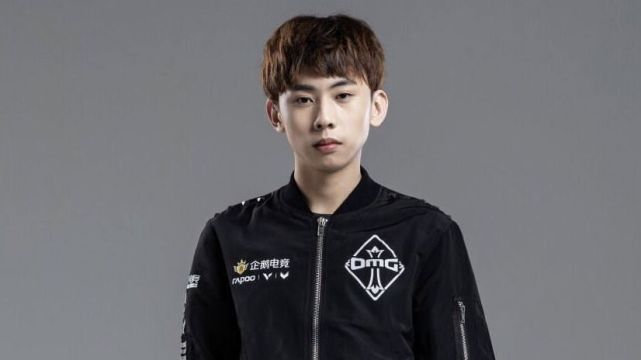 落后1万经济+被破三路翻盘 OMG神奇逆转还看