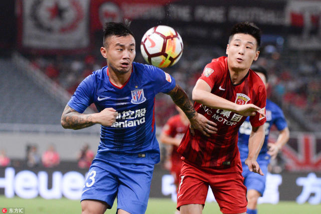 柏佳骏一肘击飞30万 同为根宝的孩子命运迥异