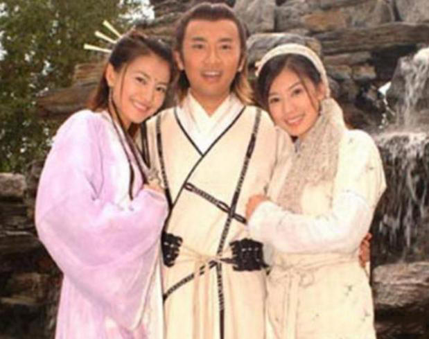 倚天屠龙记幕后照:苏有朋左拥右抱,你最喜欢哪个版本的赵敏?