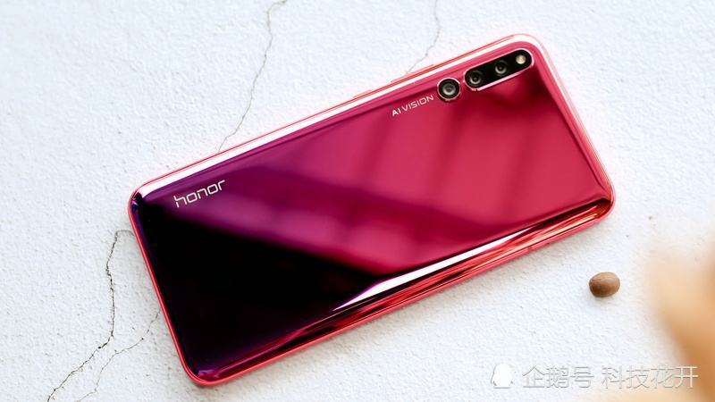 比华为都贵,5799元的荣耀手机来了,网友:现在买