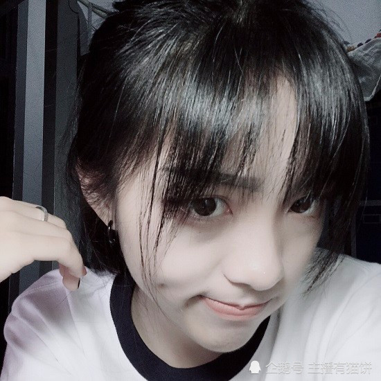 cf解说刘佳艺术照,个性张扬的k少侠