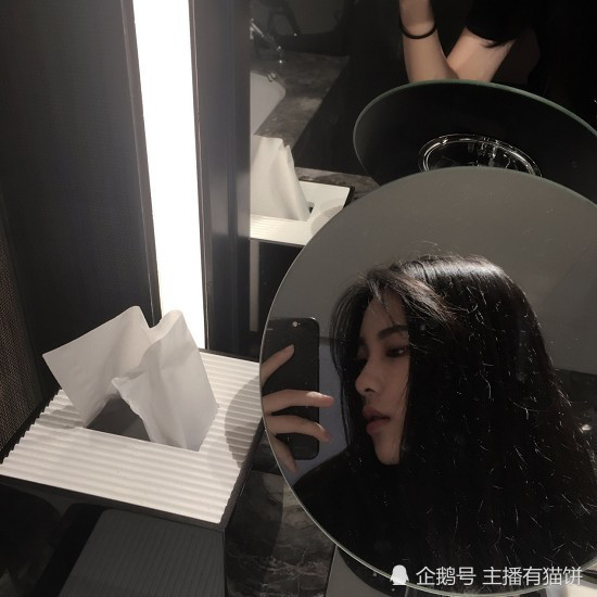 cf解说刘佳艺术照,个性张扬的k少侠