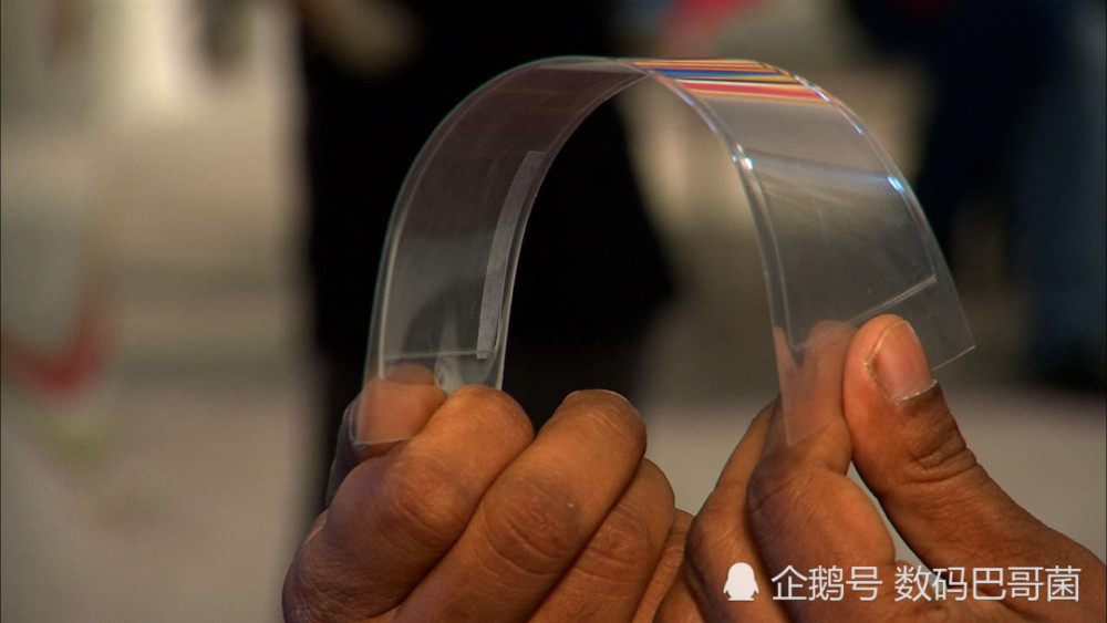 折叠屏iPhone或配柔性玻璃面板 比华为MateX更美观