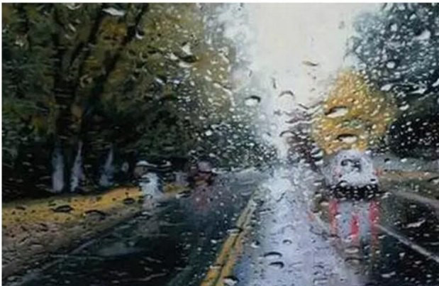 为何很多人宁愿把车停在路边,也不买停车位?其