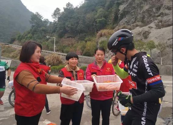 奉献的青春 浙江青年志愿者主题歌及MV发布