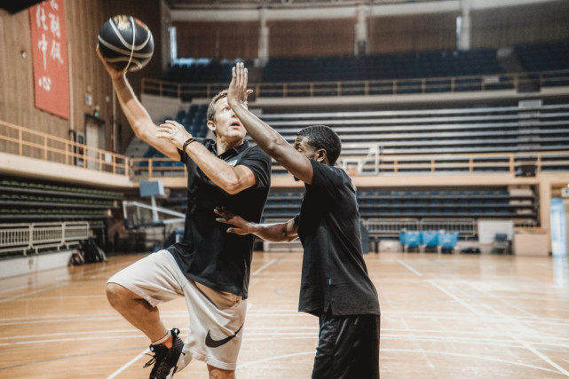 开创先河!国内首期篮球训练师培训班正式开课