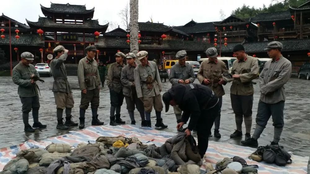 松桃人口多少人_昨晚被刷屏了 几千人涌入松桃这个地方,场面火爆又震撼