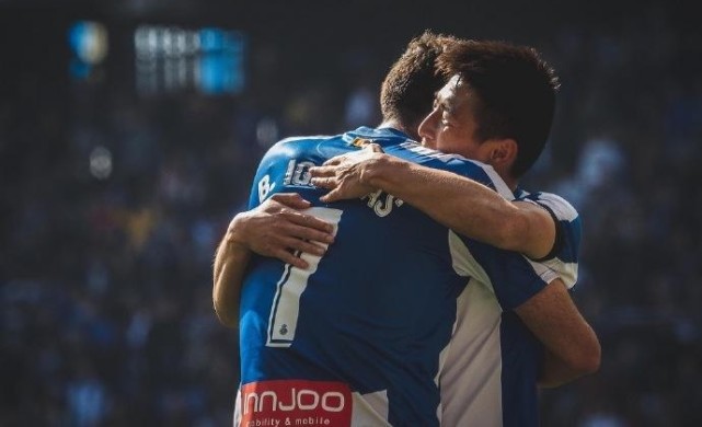 球探- 绰号熊猫的西班牙人中锋 他的存在让武磊