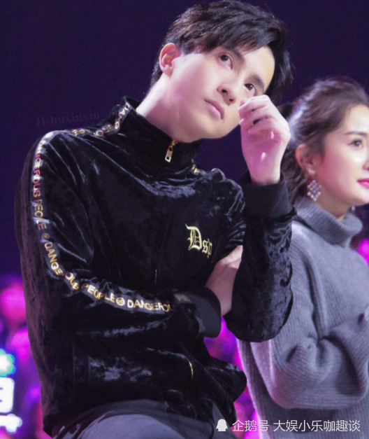 薛之谦这首悲伤的歌,每句歌词都在试图挽回前