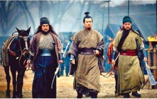 我们都知道三结义的这三人是如何排序的:刘备是大哥,关羽次之,三弟则