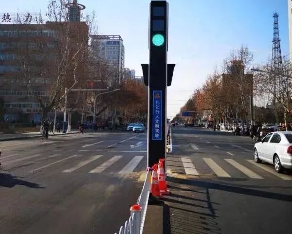邢台街头"自助红绿灯"怎么用?邢台交警告诉你