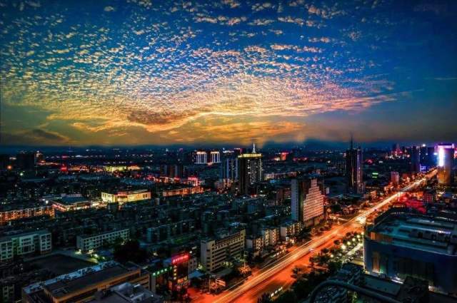 泰安 经济总量_泰安老街图片