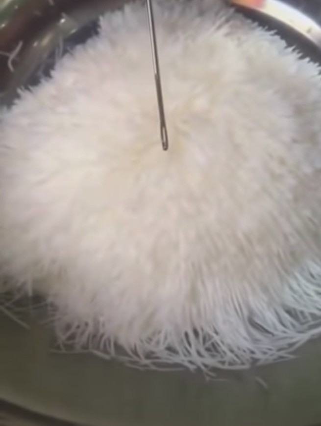 中国厨师秀刀工的视频在国外火了 评论区画风