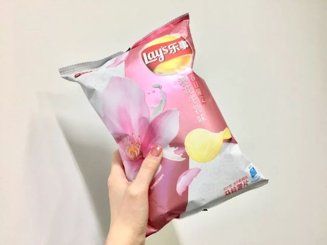 乐事樱花牛乳薯片