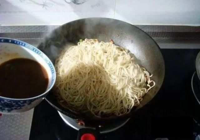 640