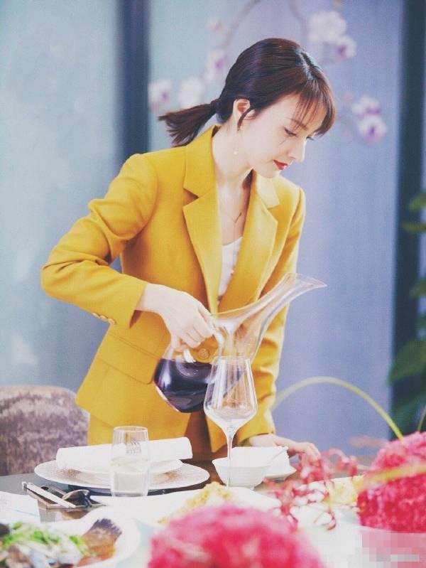 吴昕新剧被赞演技进步，情绪到位眼神有戏，网友:她这样好漂亮