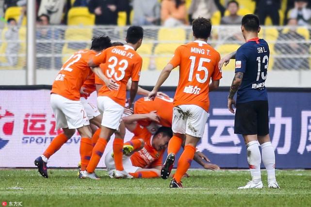 卓尔主场一球小胜老对手人和 李铁称要对新队