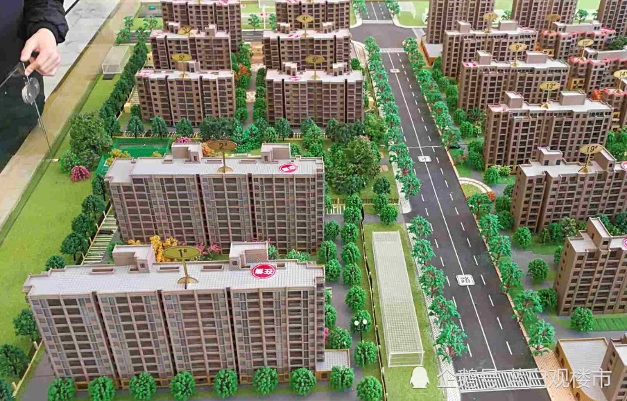 与房企面临10年来最大挑战:房产税压顶,公摊面