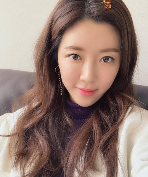 老公涉嫌将夫妻亲密视频分享 朴寒星:没有要说