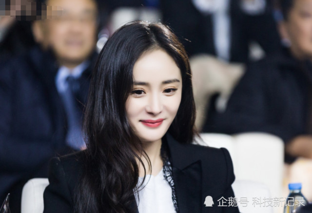 名字中带"幂"的女星!赌9双aj,你只知道大幂幂