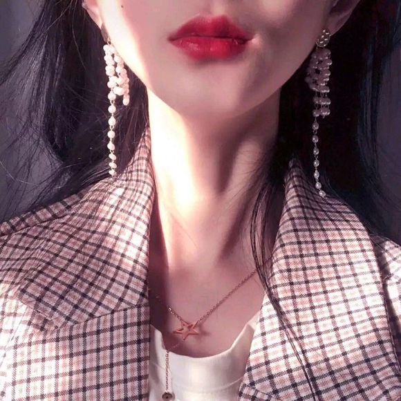 ins超火·性冷淡·女生头像:能把你宠上天也能杀你不