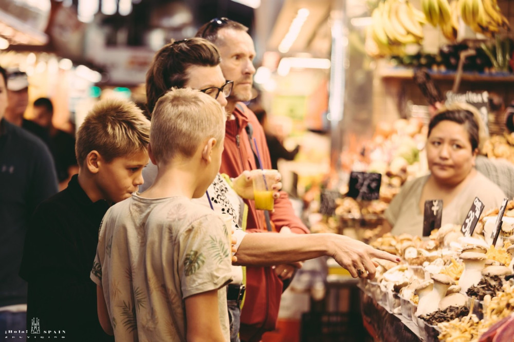 欧洲最美菜市场,巴塞罗那波盖利亚市场,人均5