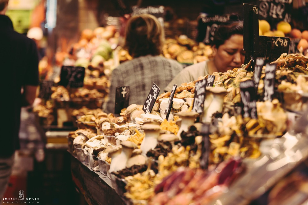 欧洲最美菜市场,巴塞罗那波盖利亚市场,人均5