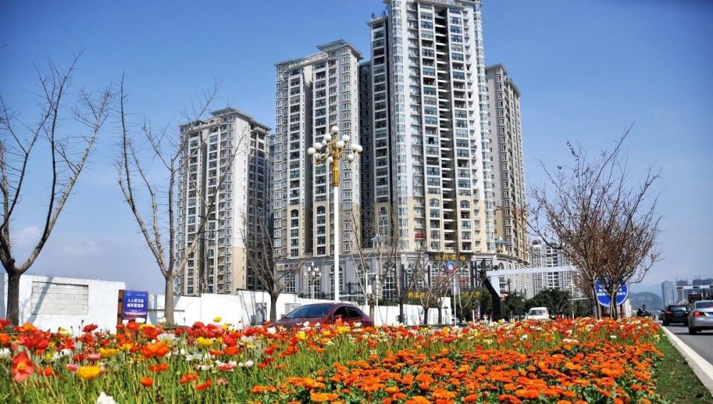 贵州兴义人口多少万_贵州兴义万峰湖图片