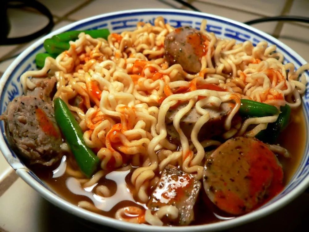 在吃泡面这件事上，煮面派绝不向泡面派低头