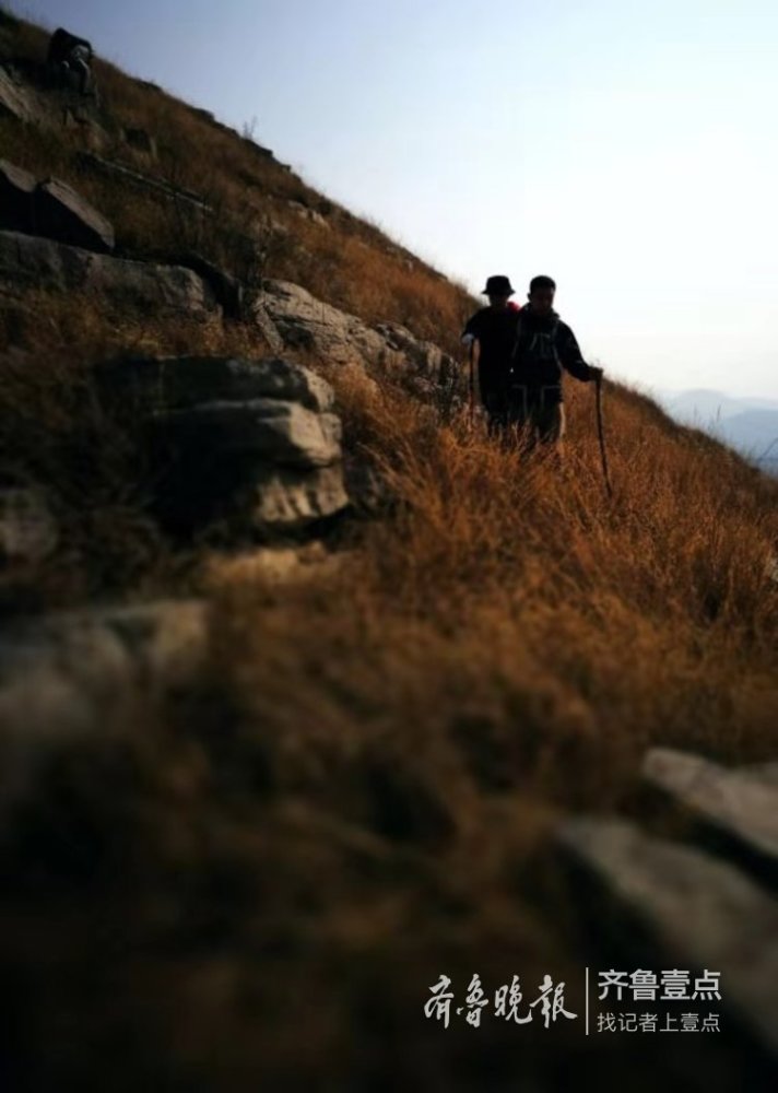 翻越那座山，短剧免费观看之旅，翻山之旅，免费观看短剧