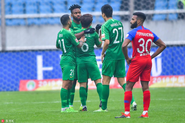 观察:一场中超比赛 踢60分钟为何这么难?