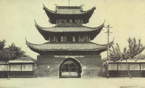 珍贵历史老照片:100年前的南京景色,图1是江南贡院