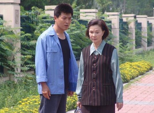 老婆是个极品 为了买房折磨我和我爸