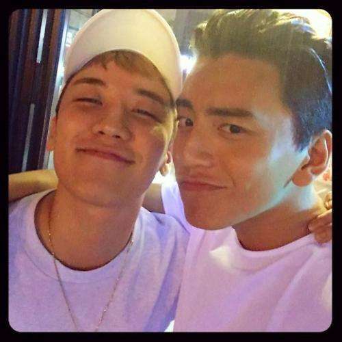 王大陆交际圈有毒 网友喊话警察 请 彻查 王大陆的韩国朋友 看点快报