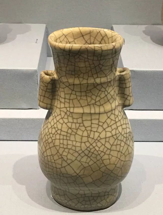 龙泉青瓷| 哥窑的“金丝铁线”之美，太惊艳了