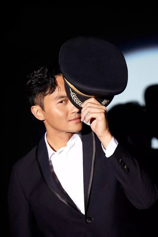 张智霖袁咏仪节目里大秀恩爱,这是什么神仙爱