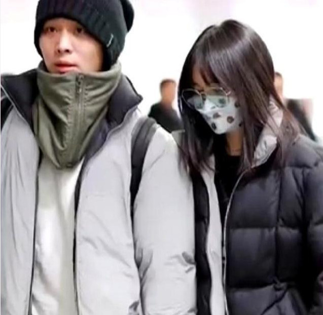 郑爽自曝男友张恒很"娘"如今又带妈妈男朋友的妈妈入住酒店?