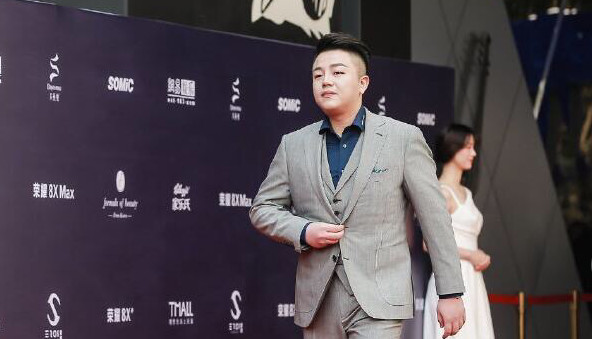 熊猫tv倒闭主播雨神成为人生赢家,没开播就拿下斗鱼巨星榜前十