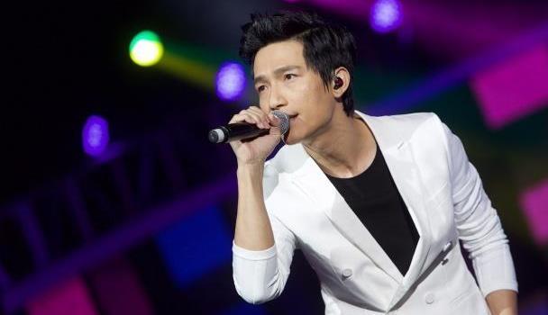 好久不见!在张杰和华晨宇之后,他这个快男冠军