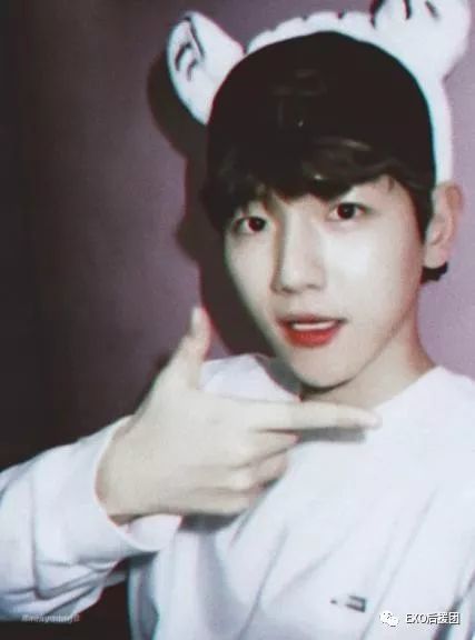 朴灿烈和爱丽道晚安,吴世勋深夜感性发文,其实