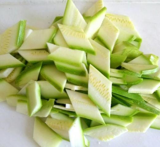 640