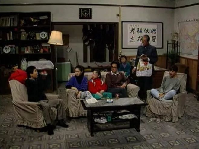 看了这套1:40的客厅纸模型,粉丝瞬间穿越回1994年